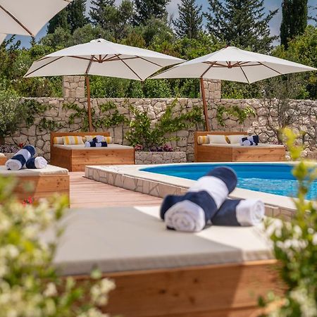 Kis Residence - Adults Only Kneza Zewnętrze zdjęcie